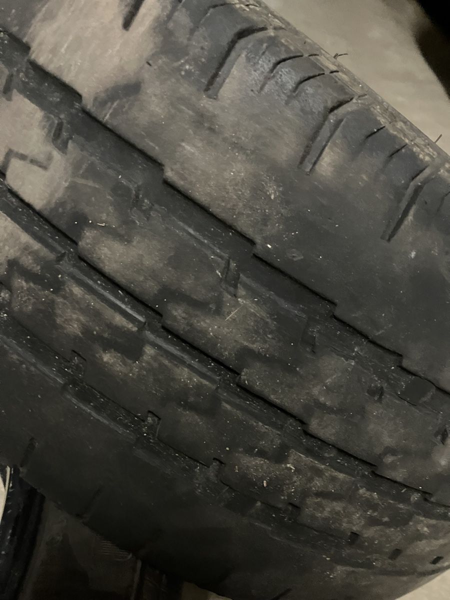 Pneumatici & Ruote complete: Pneu 195/50 r13c – Usato da Stetten AG venduto da Bambusforhome 1