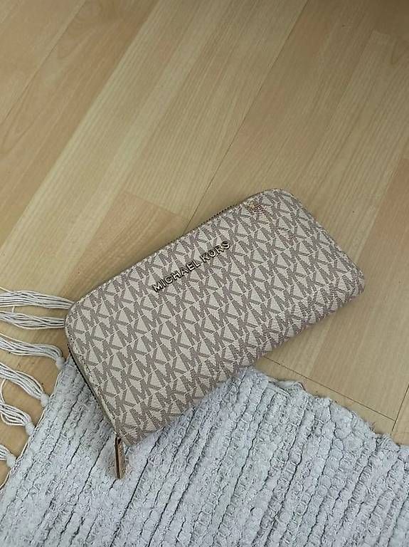 Taschen für Damen: Geldbörse, Clutch, Handtasche Michael Kors  – Gebraucht aus Bütschwil von Mariia_Ch221