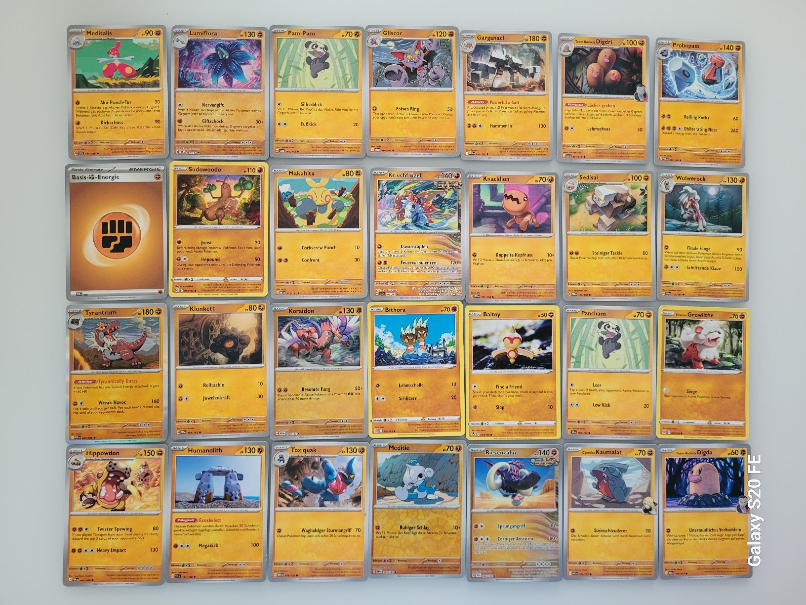 Pokémon Carte collezionabili: 28 Pokémonkarten zu verkaufen – Usato da Lommiswil venduto da lexi17