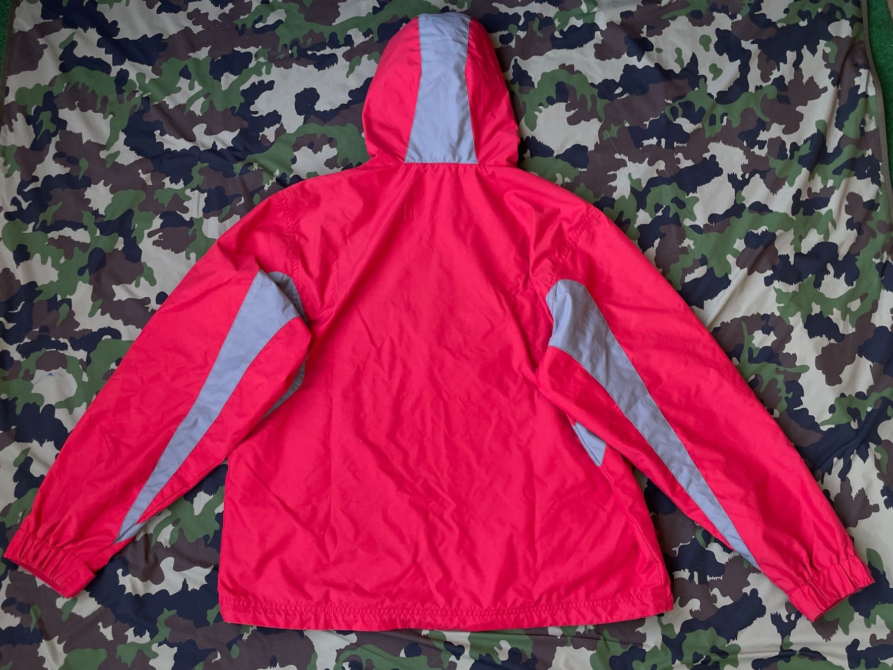 Quiksilver Giacche: Vintage Y2K Quicksilver Jacket Sz S/M – Usato da Zürich venduto da le_souk 1