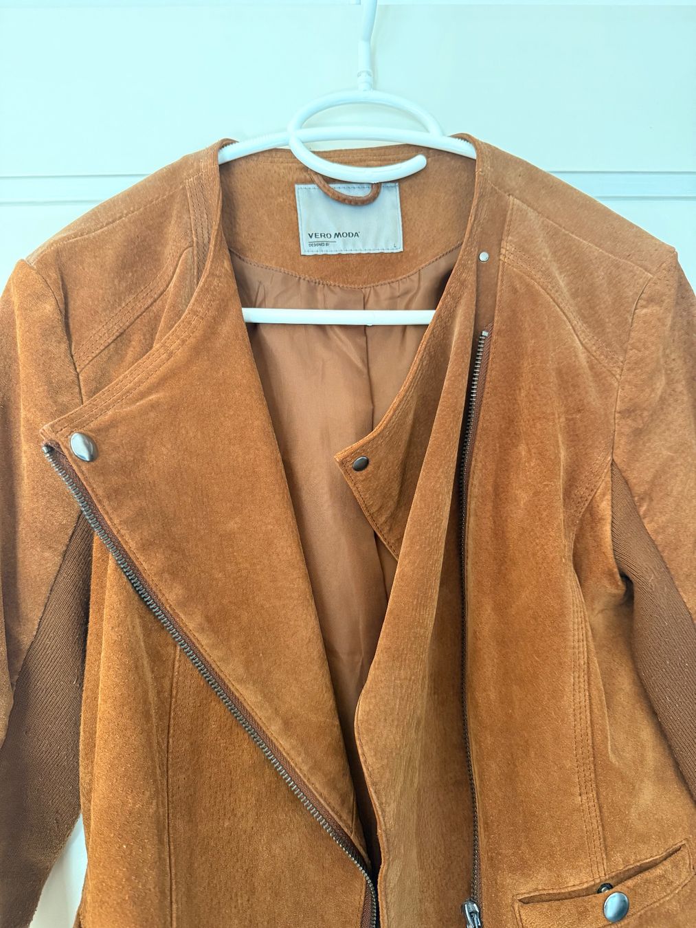 Vero Moda Giacche: Vero Moda Wildlederjacke, Grösse L Top Zustand – Usato da Zürich venduto da maggi96 1