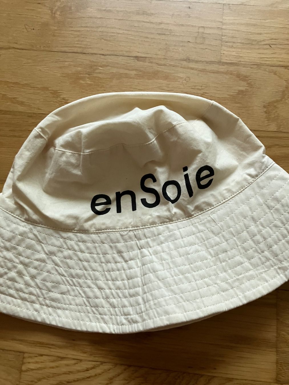 Ensoie Chapeaux, bonnets & casquettes: En soie Sonnenhut – D'occasion à Spreitenbach par schwarzerhase70 2