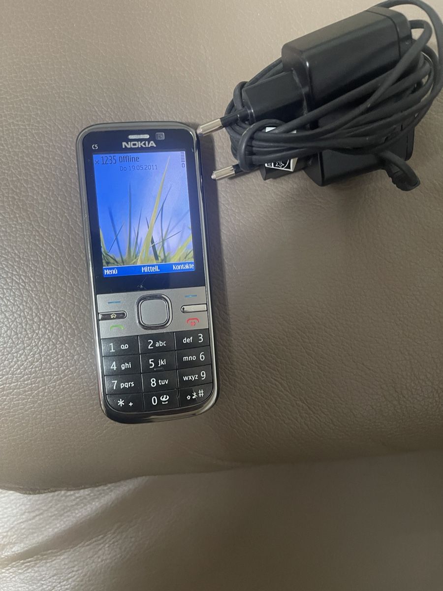 Nokia Telefoni cellulari / Smartphones: Nokia C-5-002 – Usato da Regensdorf venduto da mex5145 1