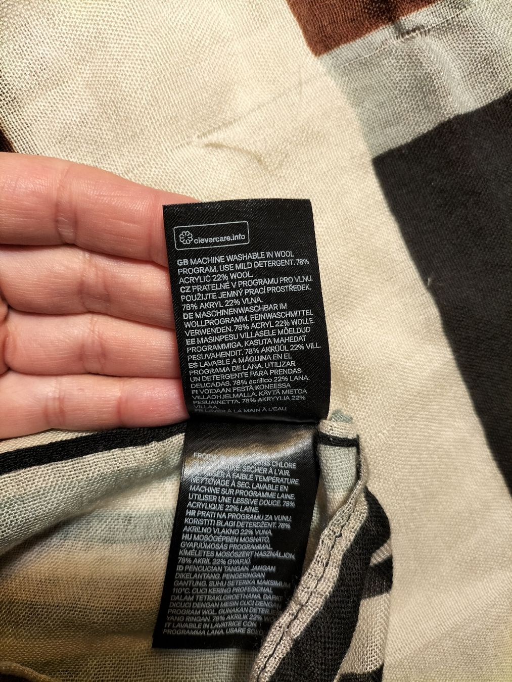 H&M Foulard & Sciarpe: Sciarpa tubolare H&m – Usato da Penthalaz venduto da fed_5ypc 6