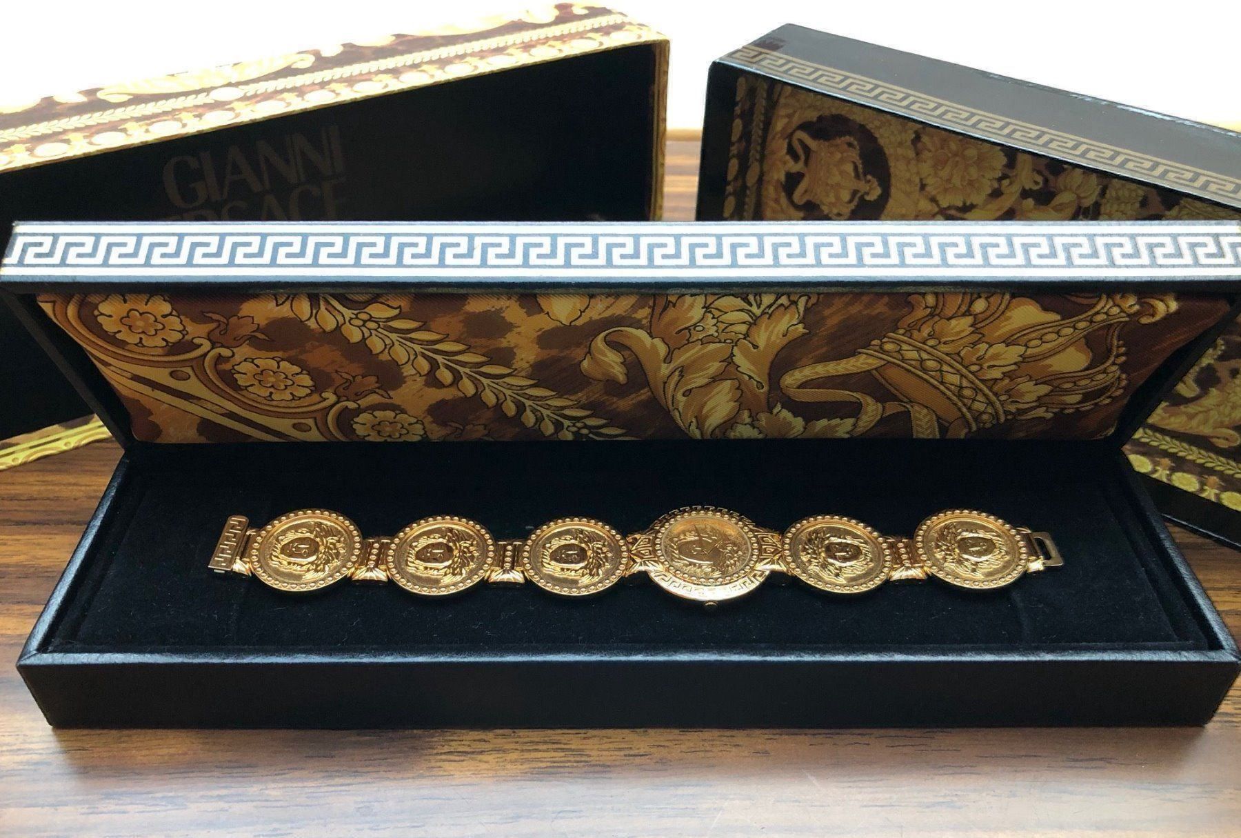 Versace Orologi: Montre Gianni Versace – Nuovo (secondo la descrizione) da Dotzigen venduto da SecondHandGems 9