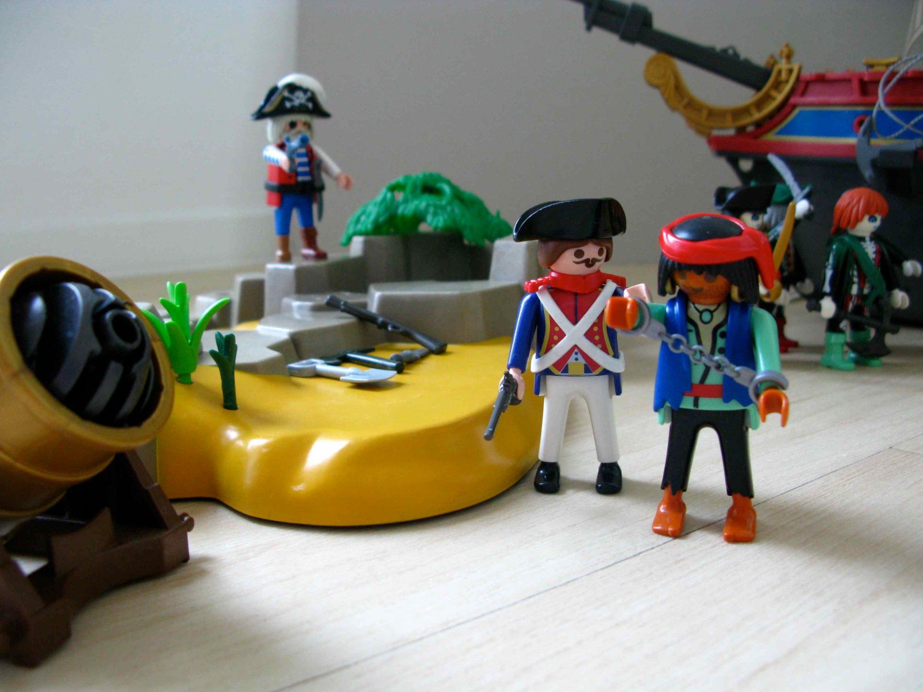 Playmobil Giocattoli: Playmobil Piratenschiff 3940 von 2000 PLUS PLUS – Usato da Samstagern venduto da Betscha 3