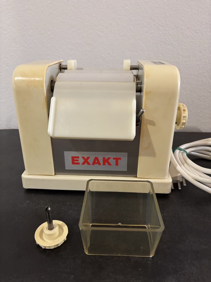 Tutte le macchine: Exakt Salbenmühle elektrisch – Usato da Zürich venduto da mbi_5bsz