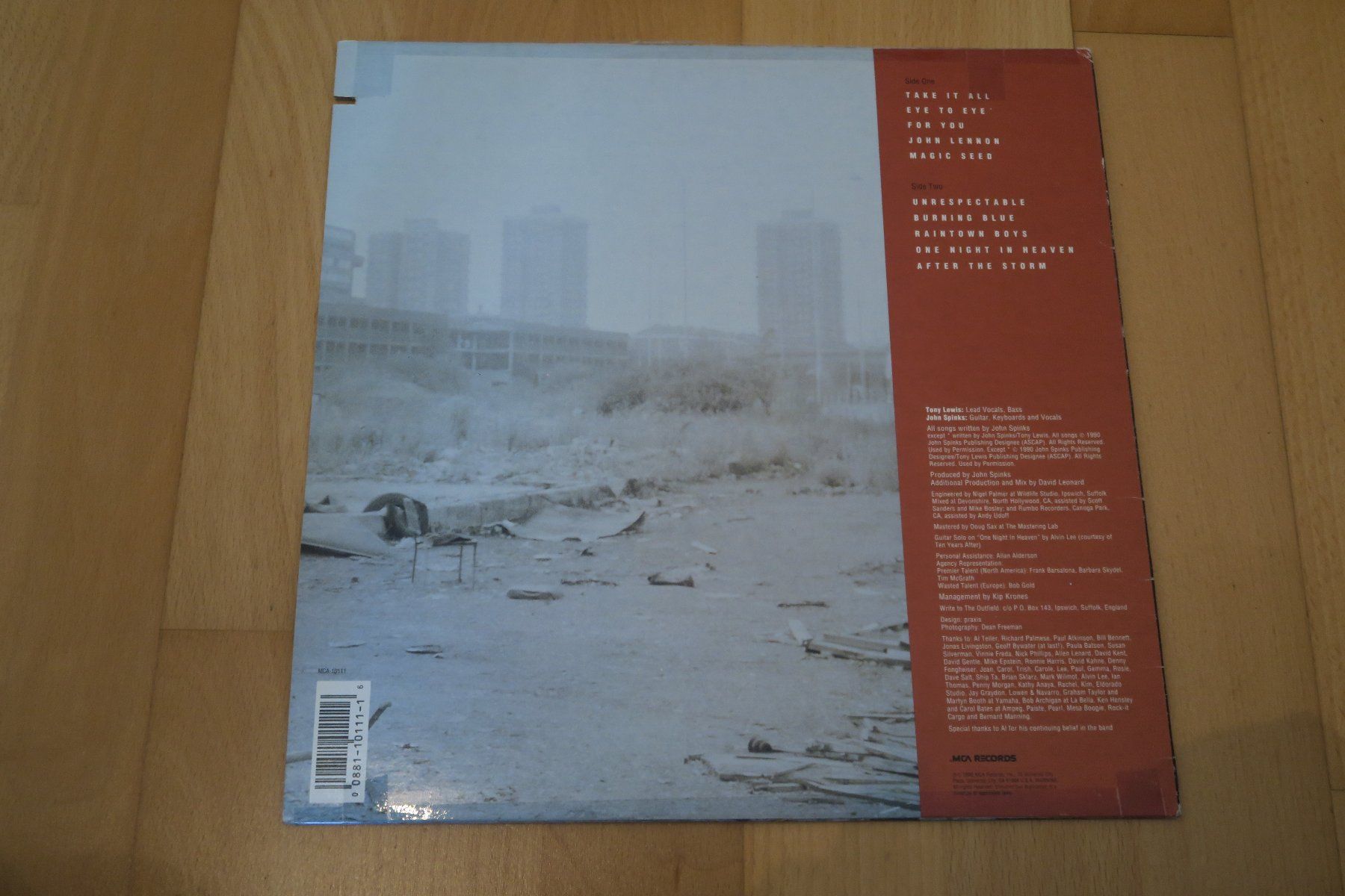 Dischi in vinile: The Outfield – Diamond Days – Usato da Thun venduto da Karibu70 1