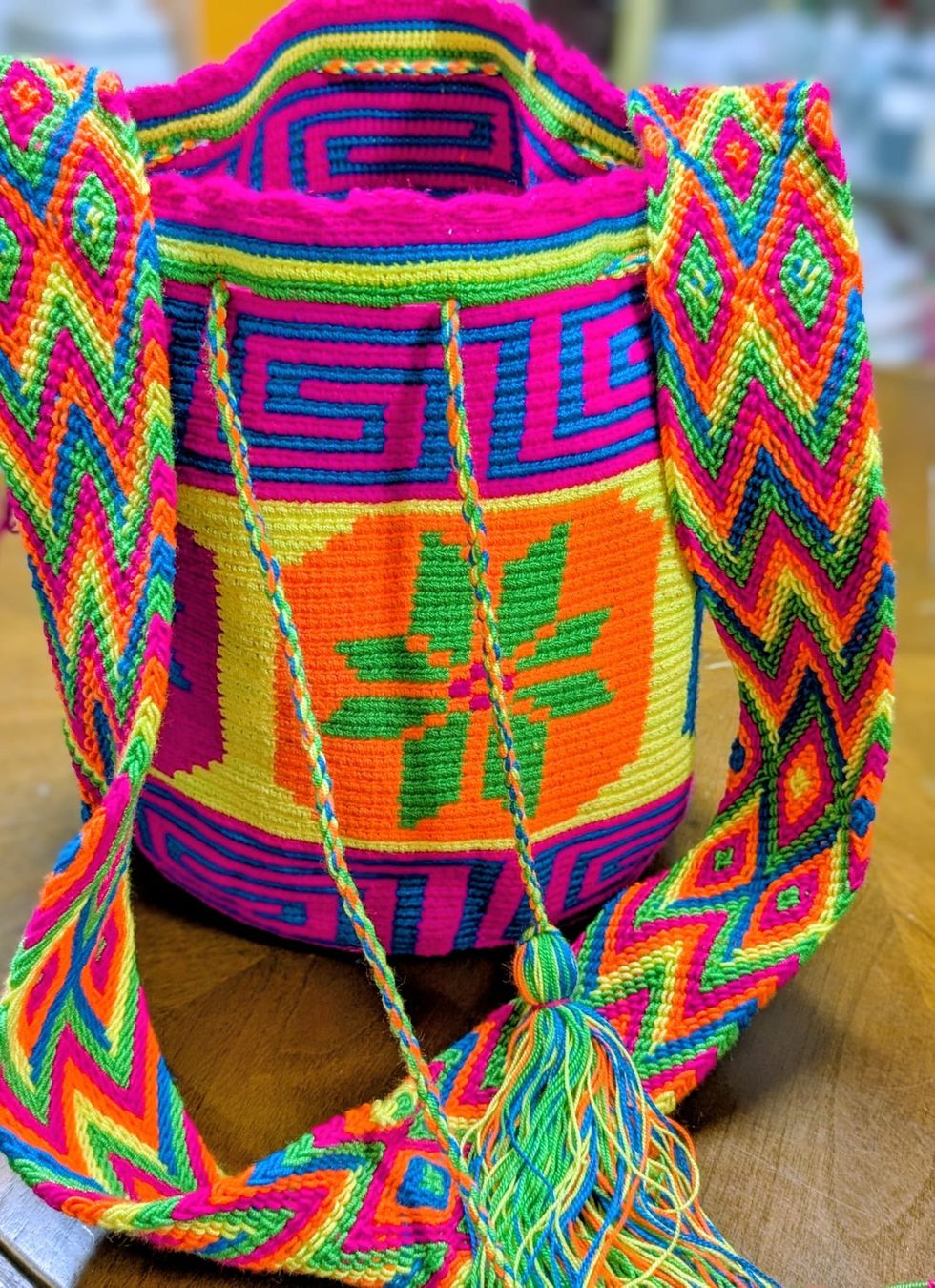 Altro in  Abbigliamento & Accessori: Sac selon technique Wayuu - grecques et fleur verte – Nuovo (secondo la descrizione) da Chavornay venduto da bealil
