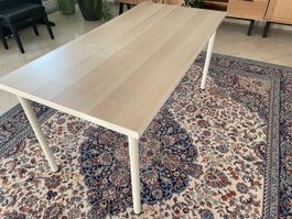 Moderner Tisch in heller Eichenoptik (150x75 cm)