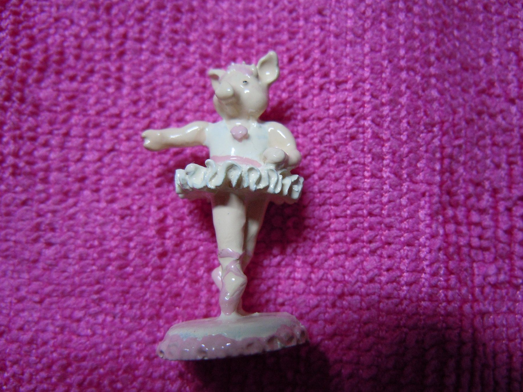 Statuette: Ballerina Schwein Handbemalt – Usato da Luzern venduto da Baumli1 1
