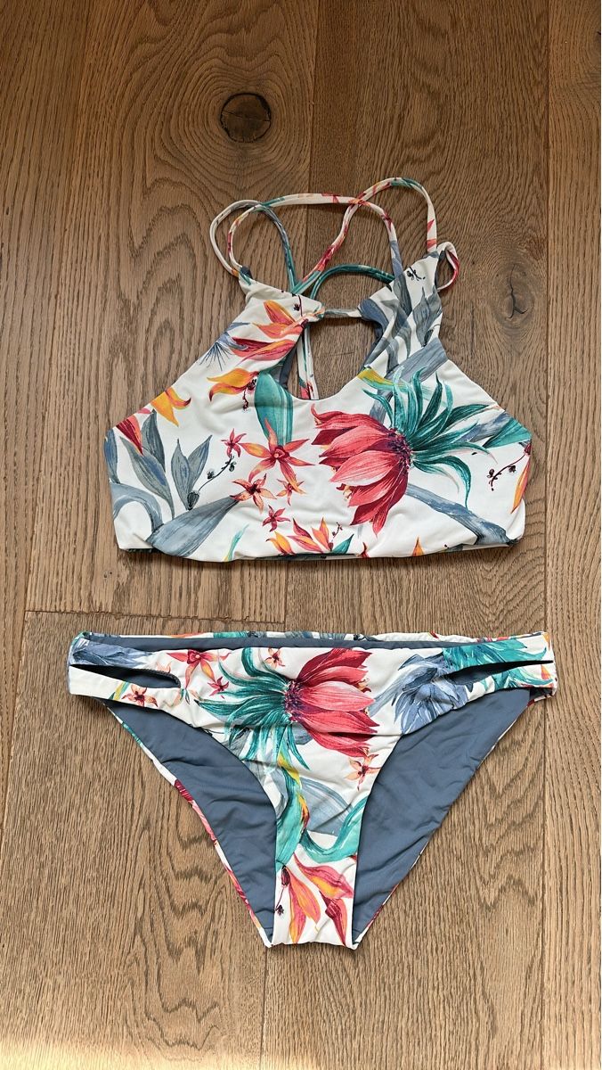 Costumi da bagno & Bikini: Sommerlicher Badeanzug mit Blumenmuster, Grösse 38 – Usato da Seon venduto da Melanie82