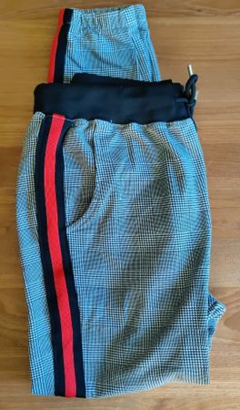 Stylische karierte Stoffhose mit Seitenstreifen, Grösse L