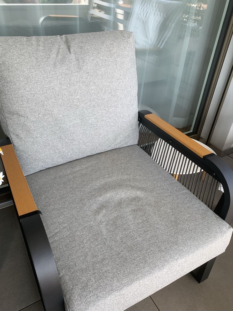 Poltrone: Gartenlounge 2 teilig Tisch und Sessel neuwertig – Nuovo (secondo la descrizione) da Oberlunkhofen venduto da Draco0 1