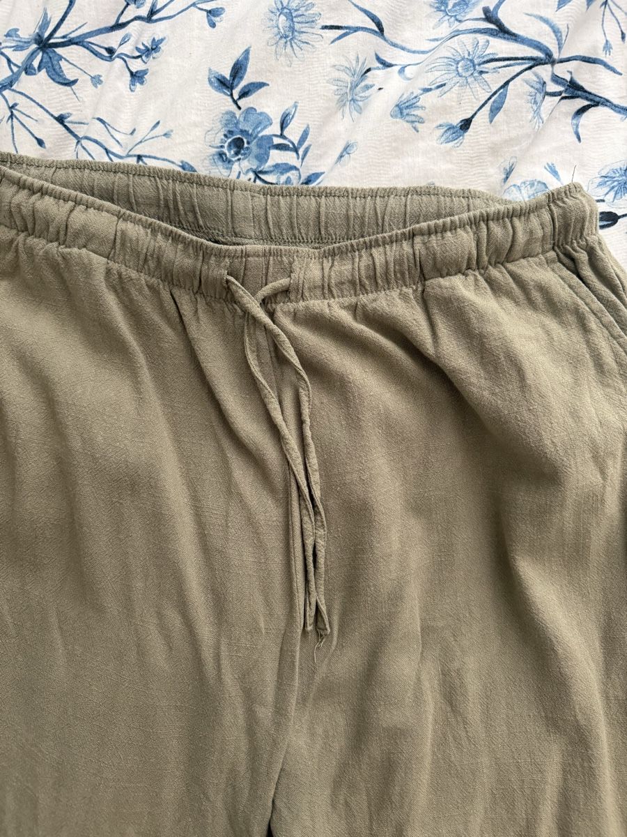 Stradivarius Pantaloni: Stoffhose Stradivarius – Usato da Unterägeri venduto da ann_x8pf 1