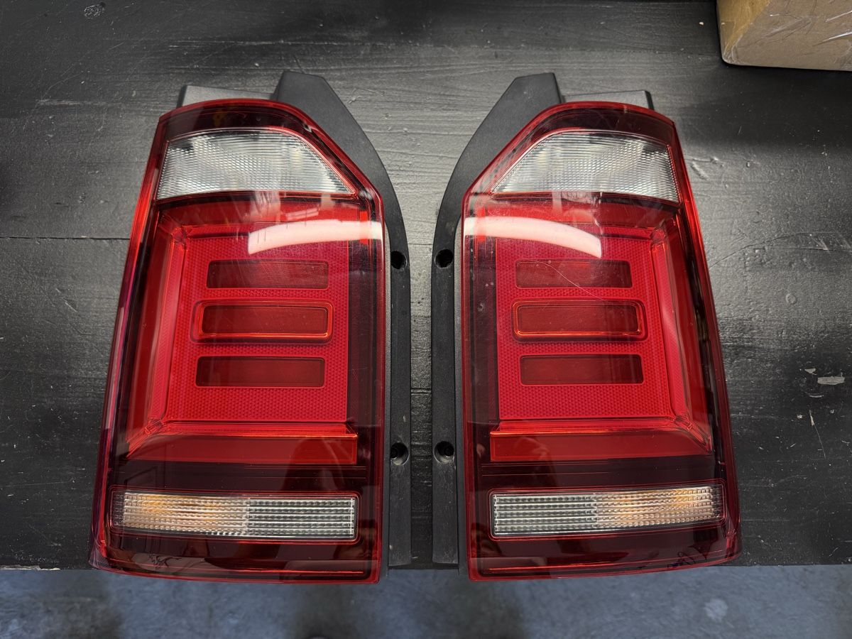 VW Phares: Feux arrière VW T6  – D'occasion à Biel/Bienne par MK_Cars 1