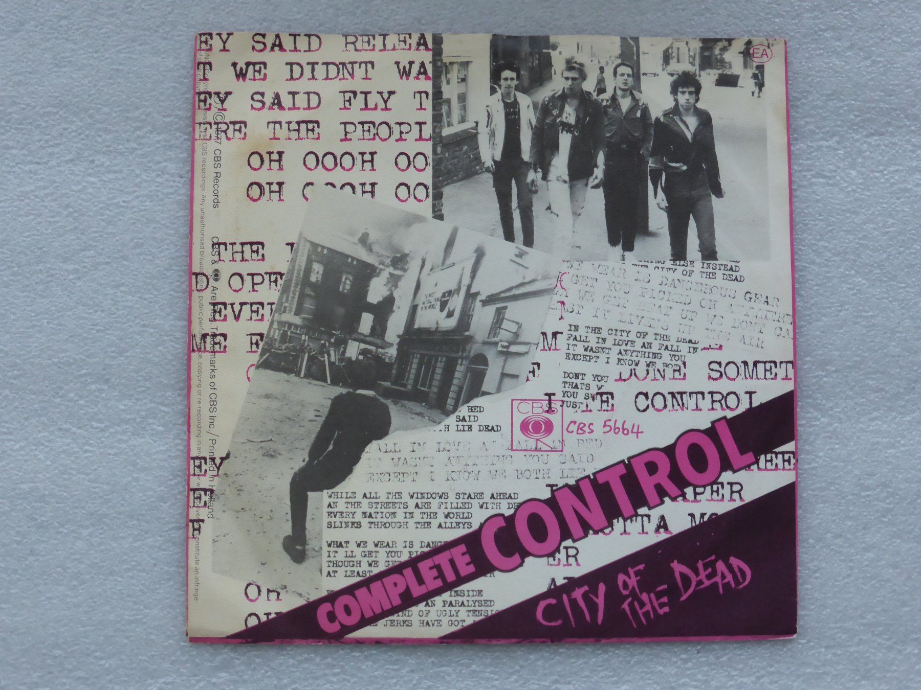 Dischi in vinile: Vinyl Single   THE CLASH – Usato da Küssnacht am Rigi venduto da Mondkinder 3