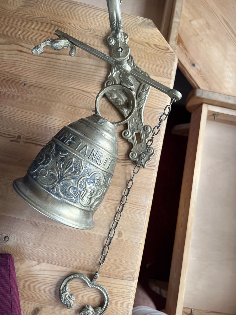 Glocken & Treicheln: Metallglocke – Gebraucht aus Appenzell von jul_gxy5 1