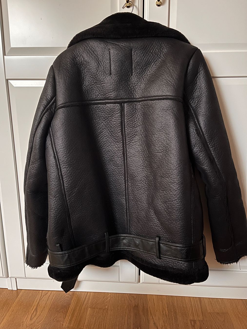 Zara Giacche: Gefütterte Lederjacke – Usato da Hermetschwil-Staff venduto da val_tq86 1