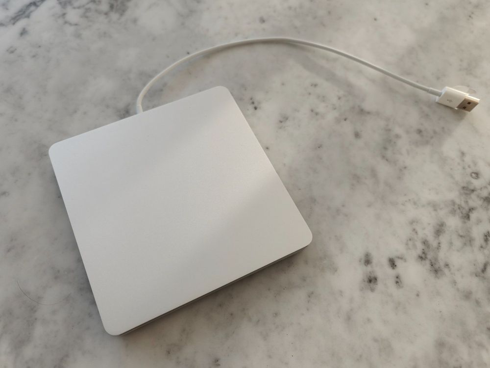 Apple Superdrive Externes CD/DVD Laufwerk mit USB NEU Kaufen auf Ricardo