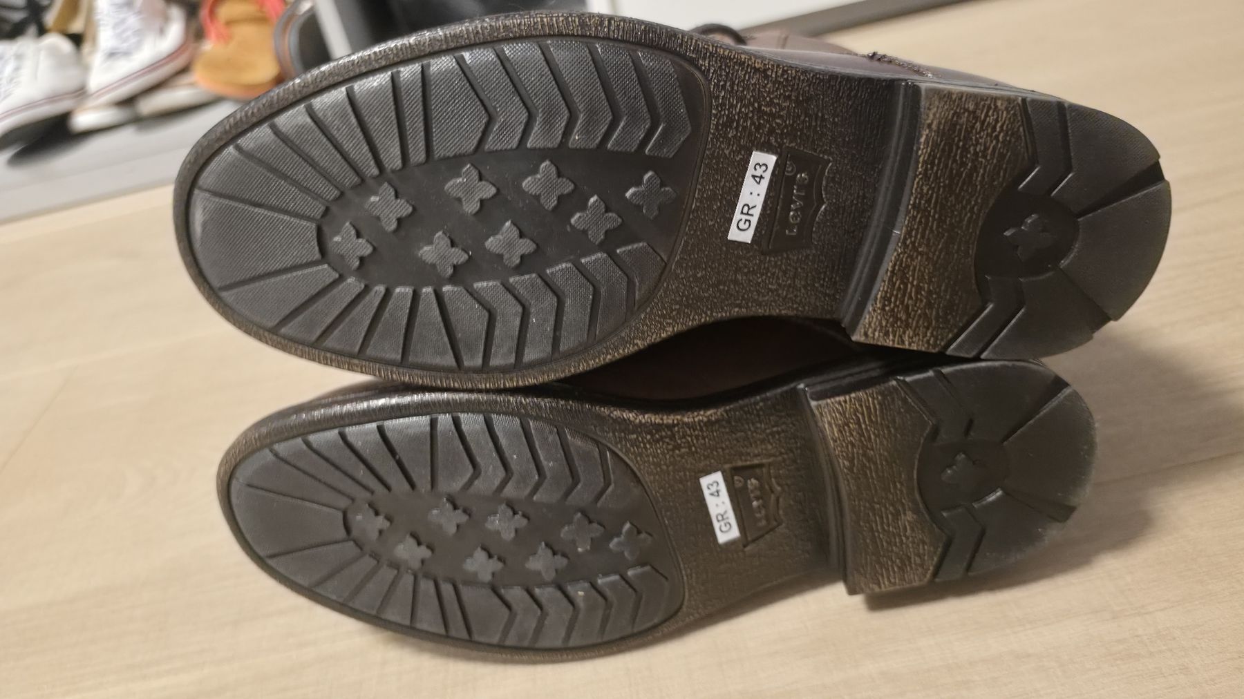 Levi's Herrenschuhe: Levis Boots Nagelneu Grösse 43 – Neu und originalverpackt aus Dornach von Rubjo 1
