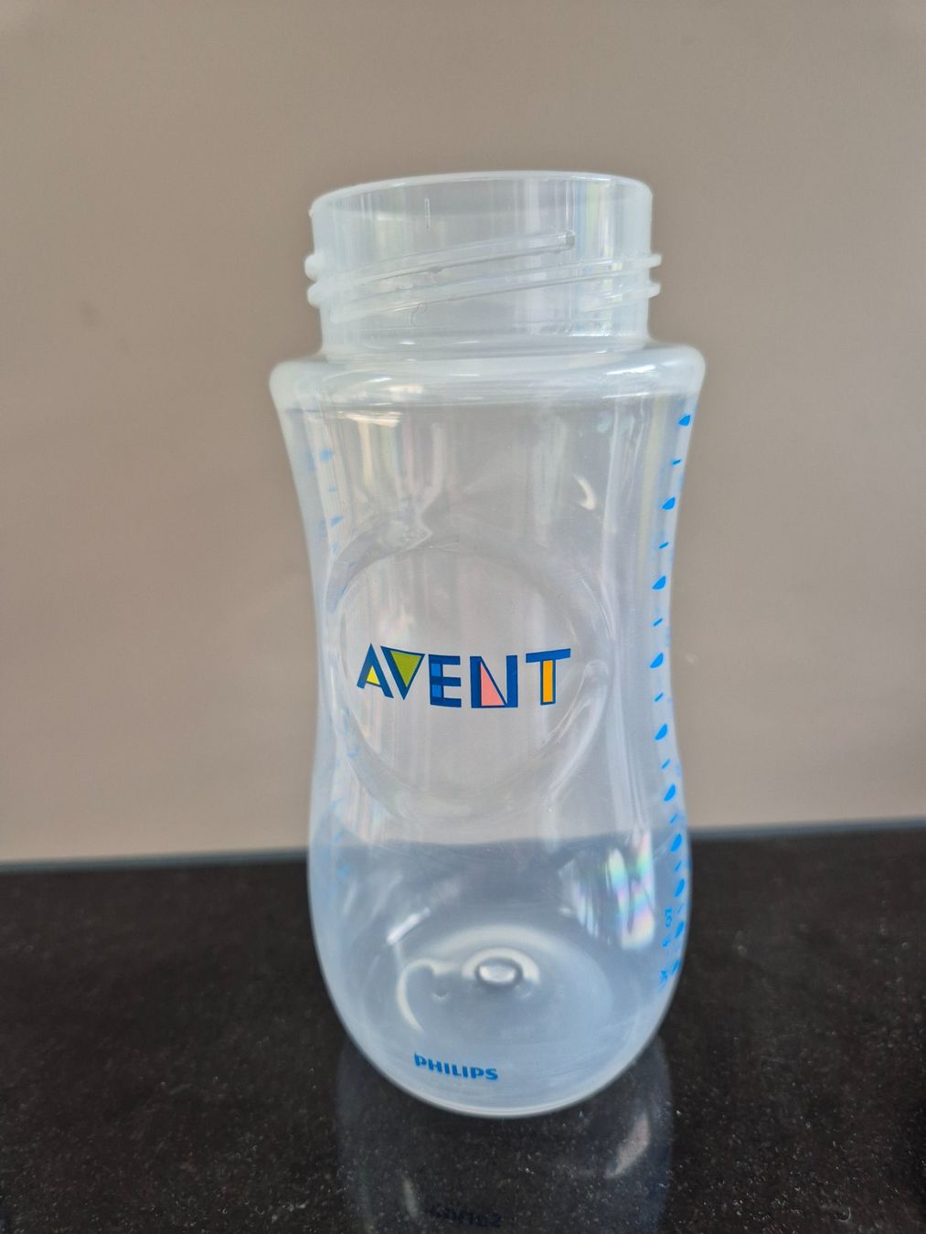 Avent Pasti del neonato: Avent Babyflasche, Philips, 330ml – Usato da Goldau venduto da simona.dettling 2