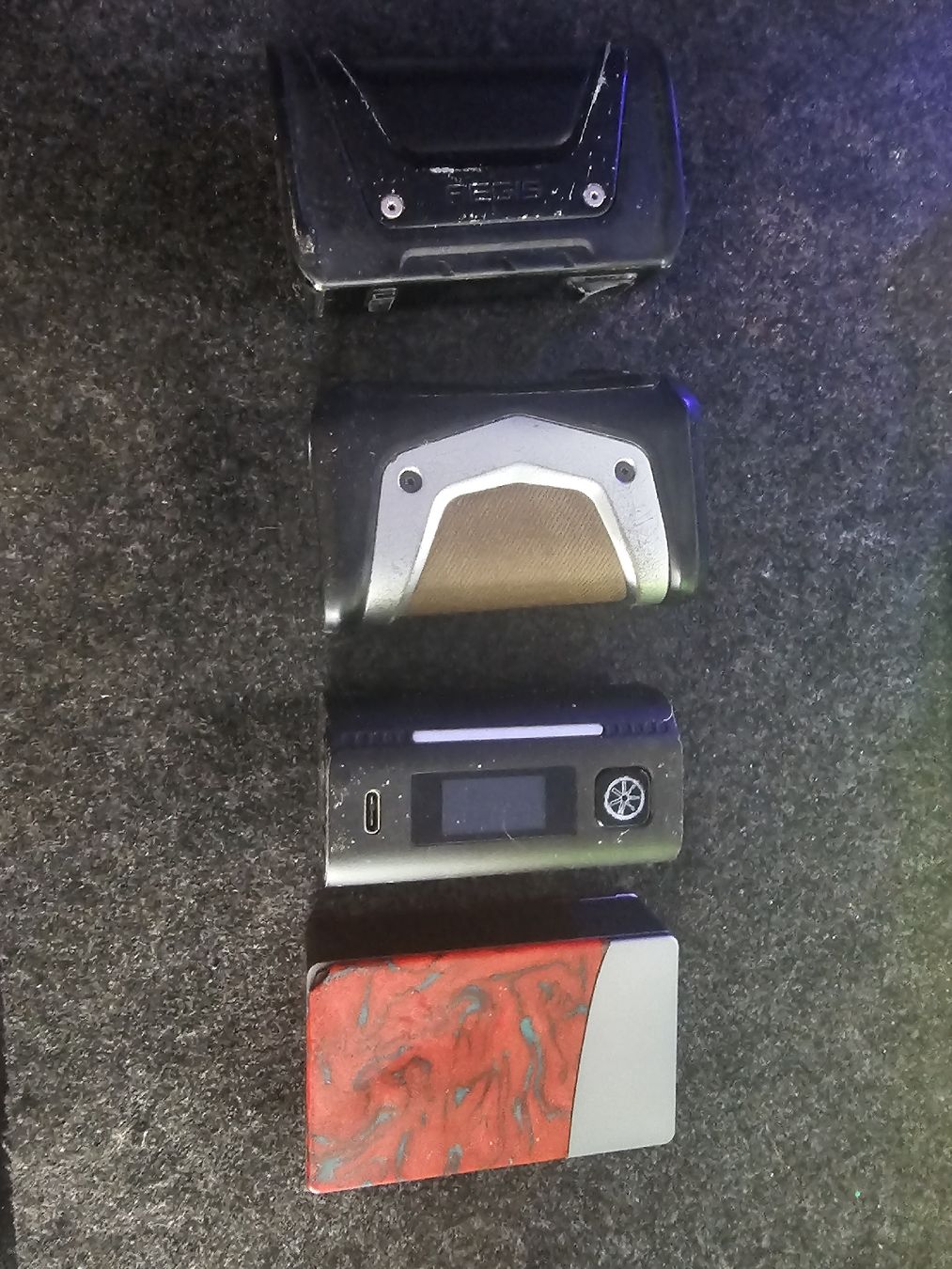 Geekvape Altri Prodotti per fumatori: 4 vape box mods – Usato da pratteln venduto da Miki.F
