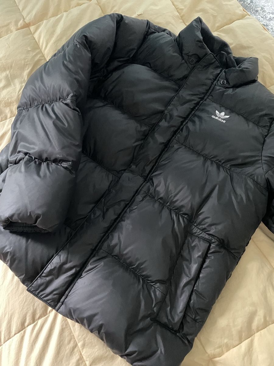 Adidas Giacche: Adidas Down Puffer Jacket Black Size 11-12Y – Usato da Zürich venduto da cel_8yfx 1