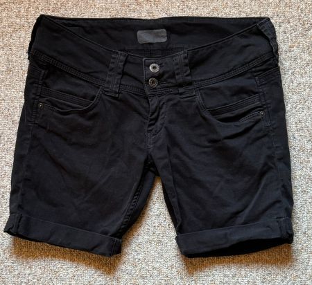 Pepe Jeans Damenshorts Shorts Baumwolle schwarz W28