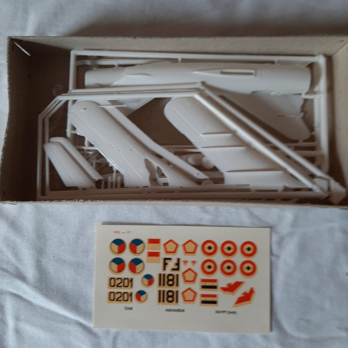 Modellbausätze & Standmodelle: 3129 ... MIG-17 PF ... KP 7 – Gebraucht aus Bonstetten von Benibanny59 3