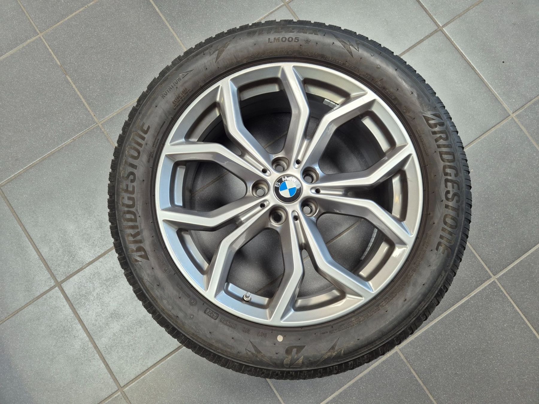 BMW Pneumatici & Ruote complete: Winterräder 19" BMW X3 – Usato da Winterthur venduto da WEWi-Ersatzteile 1