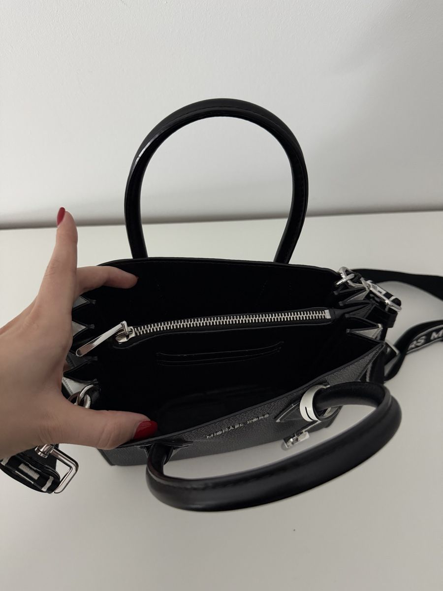 Michael Kors Borse da donna: Handtasche Michael Kors schwarz / weiss – Usato da St. Gallen venduto da boj_knj7 5