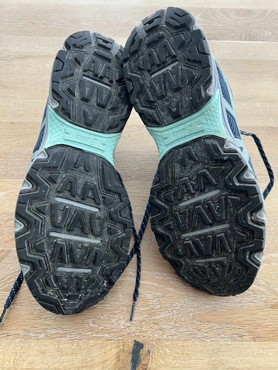 Asics Herrenschuhe: Turnschuh Asics – Gebraucht aus Rüfenacht BE von pafl 3