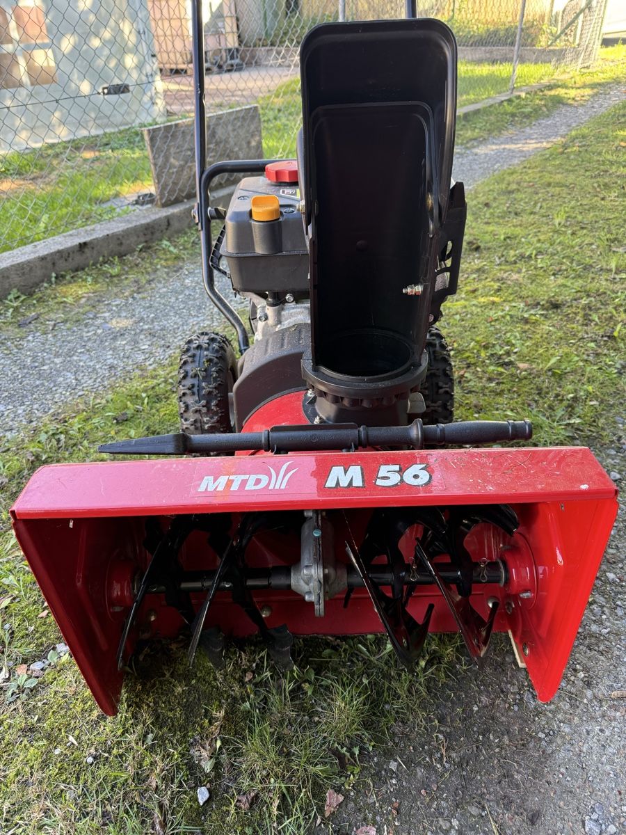 Mtd Toutes les machines: schneefräse mtd m56 neuwertig – D'occasion à Giswil par dom_878 2
