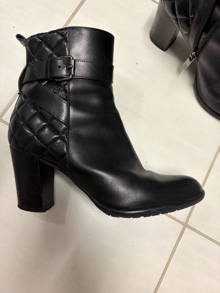 Navyboot Damenschuhe: Navy boot ankle boots size 38 – Gebraucht aus Münchenstein von ArleneLM 1