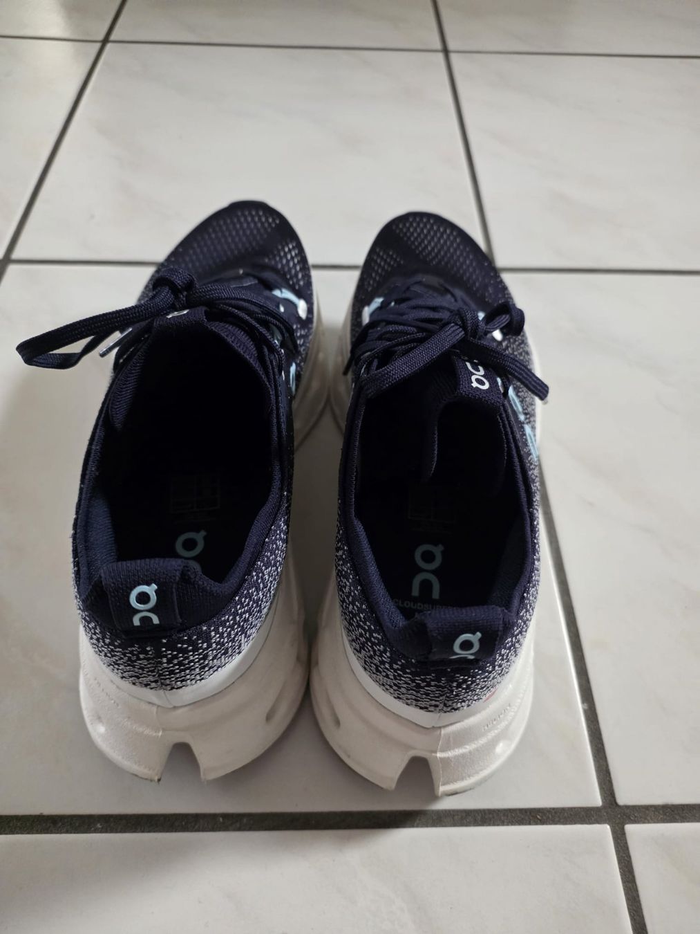 On Scarpe da uomo: ON Cloudsurfer Max New Color – Nuovo (secondo la descrizione) da Suberg venduto da bla_h6nw 1