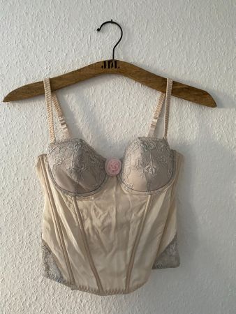 Zauberhafter Bustier, Korsett mit Spitze in 75 B