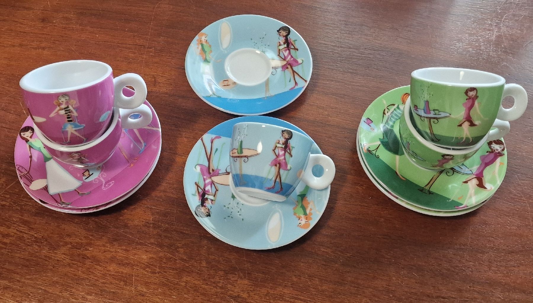 Geschirrsets: Espressotassen Set, 5,5 teilig, verschiedene Farben – Gebraucht aus Pfäffikon ZH von Delphox