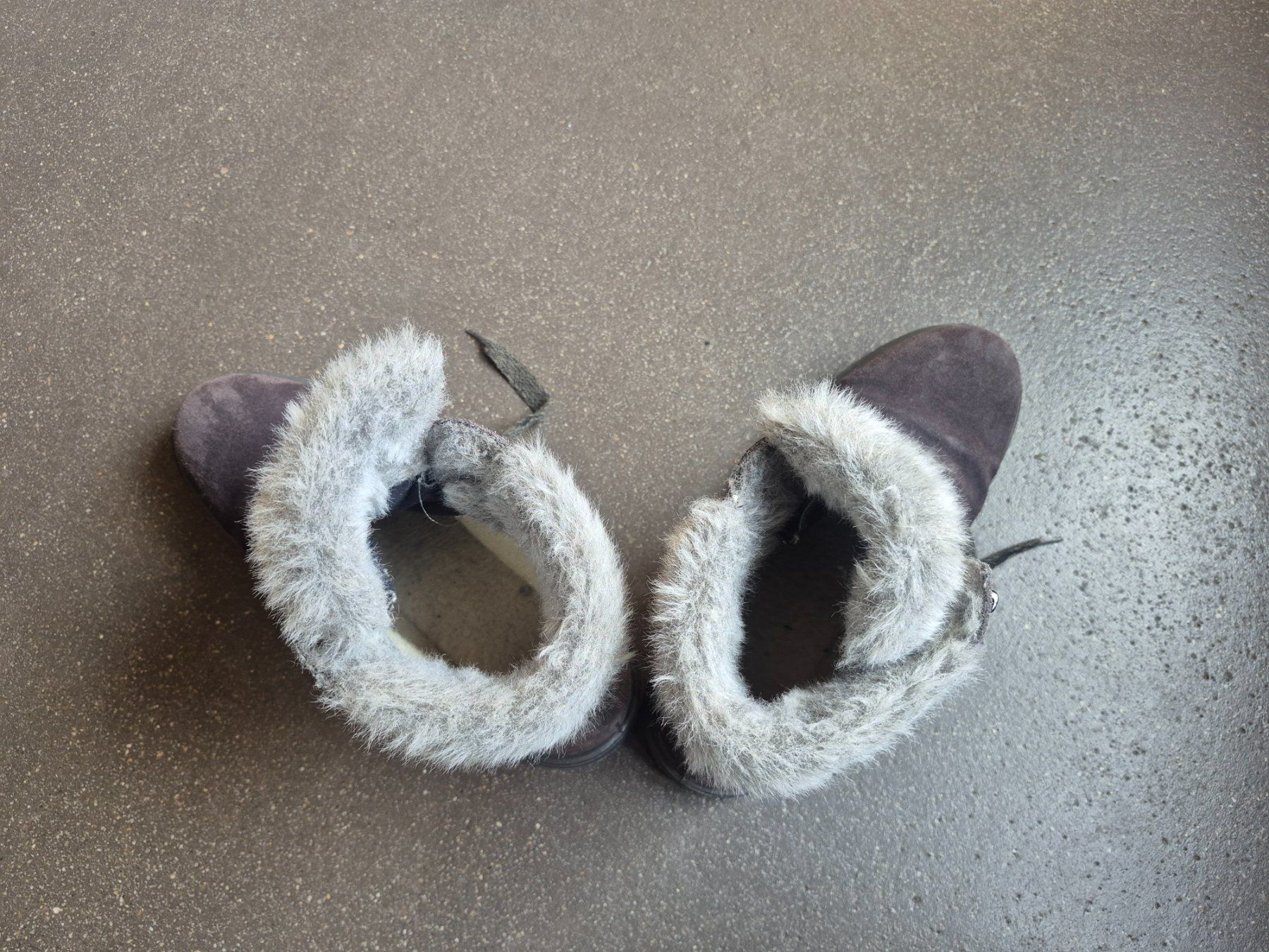 Scarpe da donna: Winterschuhe Grösse 40 legero – Usato da St. Gallen venduto da Amelie_73 1