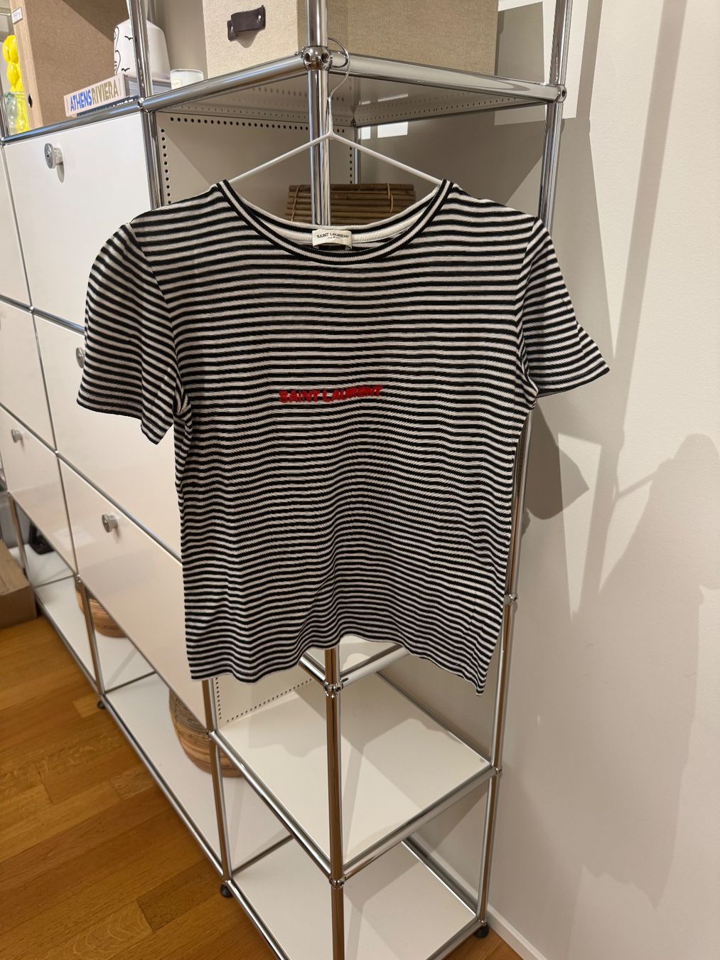 Saint Laurent T-shirt: SAINT LAURENT SHIRT – Nuovo (secondo la descrizione) da Schwyz venduto da bofb