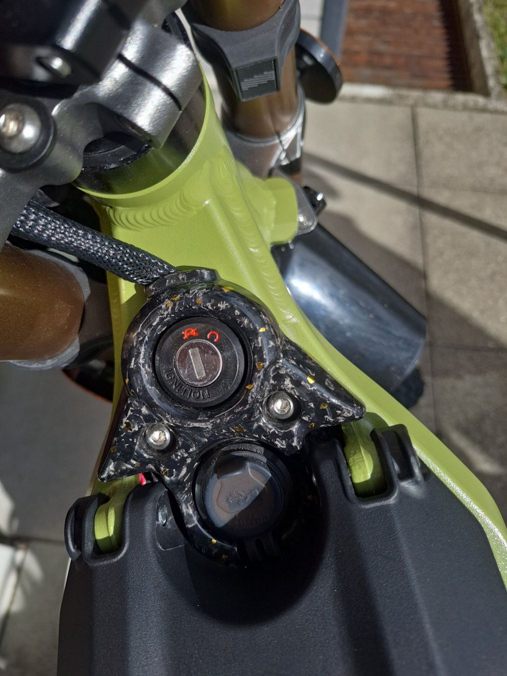Sur-Ron Enduro: Surron Light Bee L1e 2025 – D'occasion à Uster par capmar 5