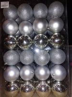 100 Silber Weihnachtskugeln