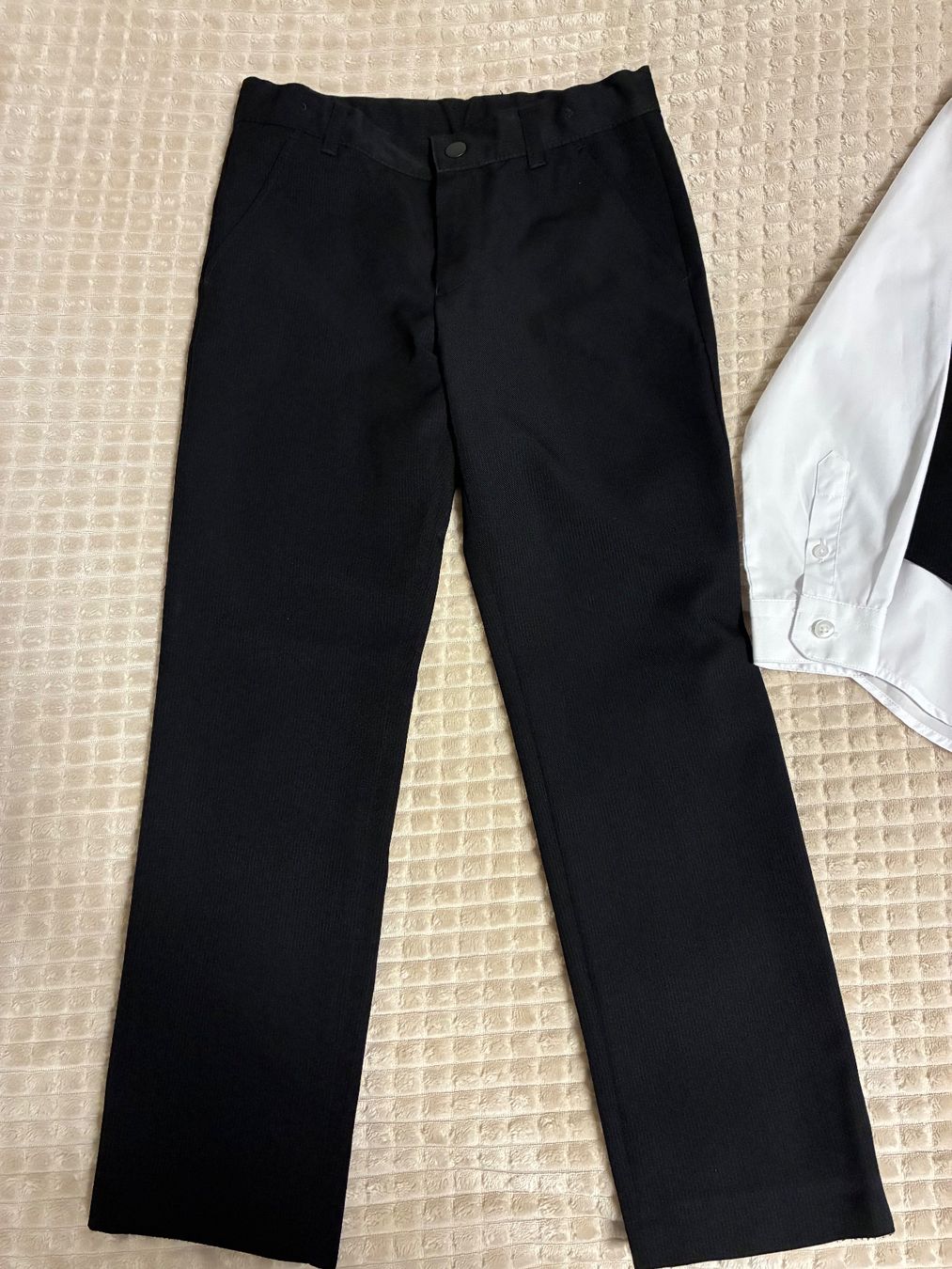 C&A Lotti & Set di vestiti: NWT C&A Anzug 3-teilig gr. 128 – Nuovo (secondo la descrizione) da St. Gallen venduto da Fisch79 3