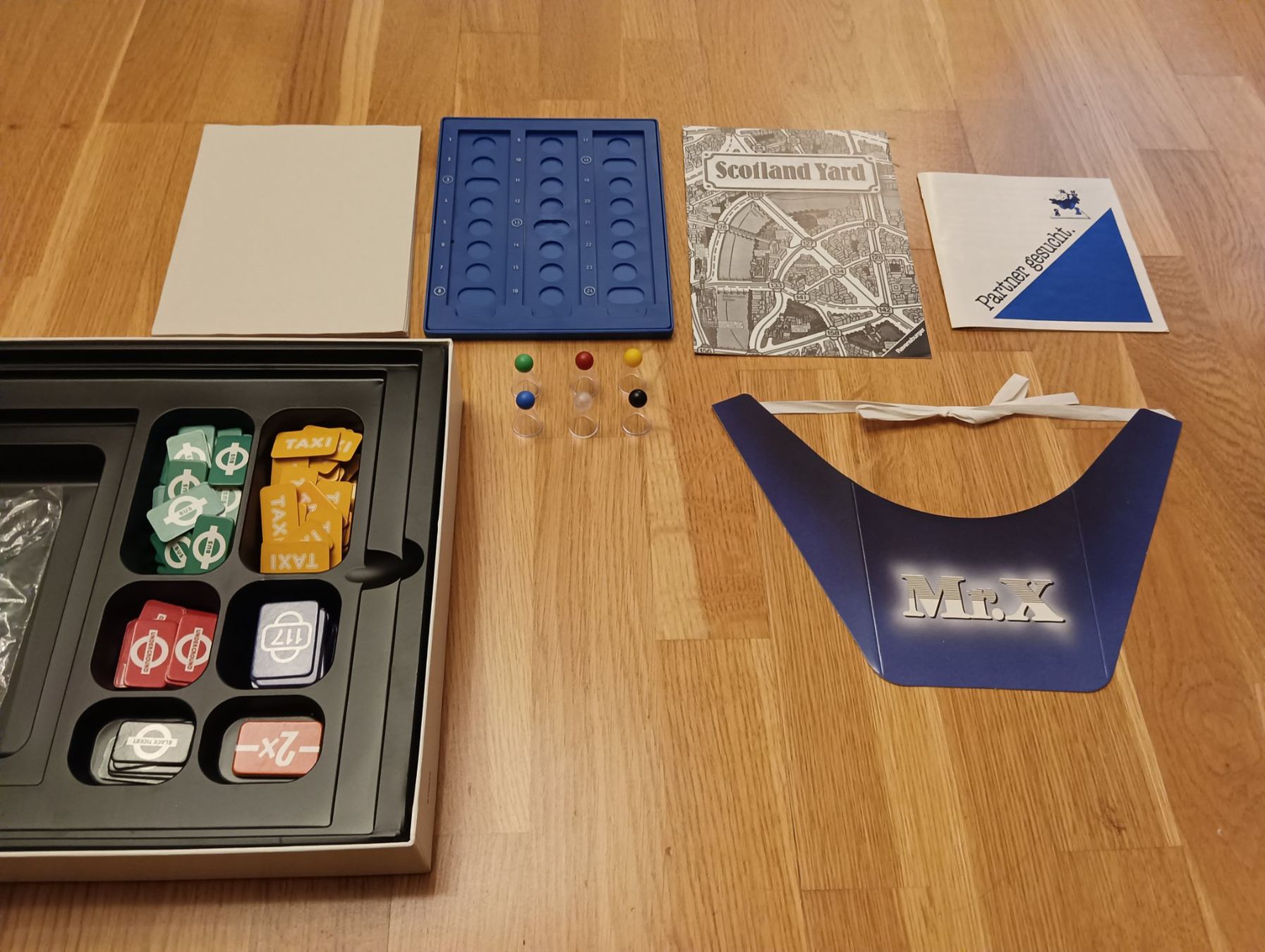 Ravensburger Giochi: Ravensburger - Scotland Yard – Usato da Densbüren venduto da H-76 8