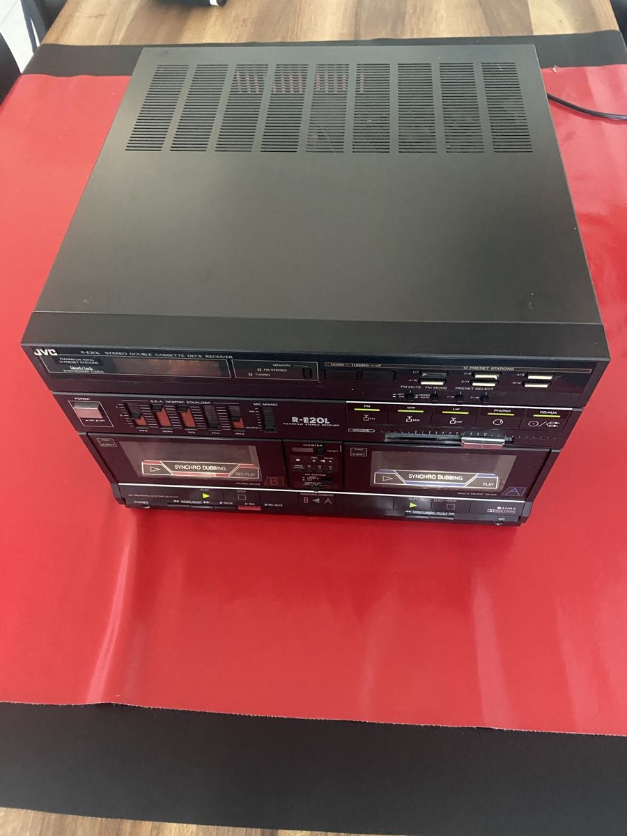 JVC Multimediaplayer & Streamer: JVC R-E20L Doppel Cassette Deck Receiver – Gebraucht aus Luzern von Harikan