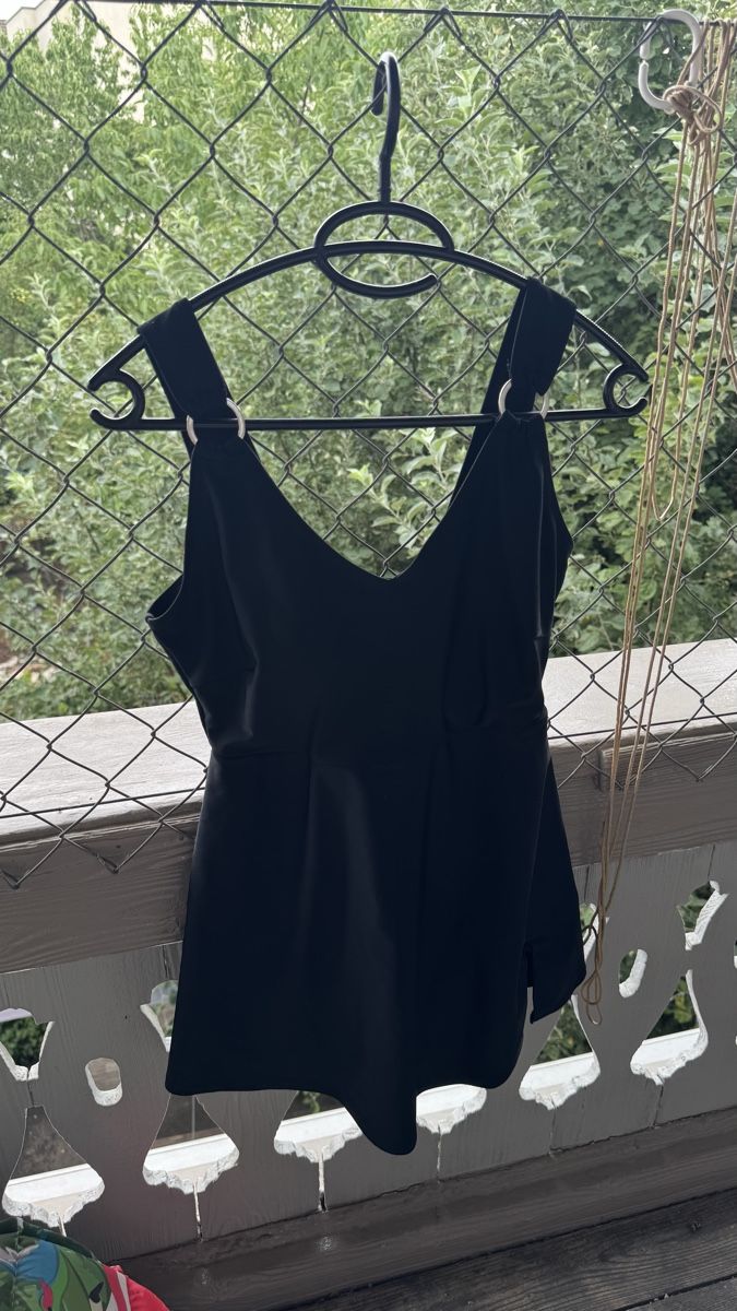 Maillots de bain & Bikinis: Baderöckchen mit Slip, 38 – D'occasion à Gümligen par morticiaaddams
