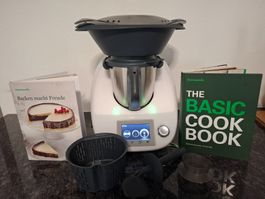 Thermomix TM5 sehr gutem Zustand–Komplett mit allem Zubehör