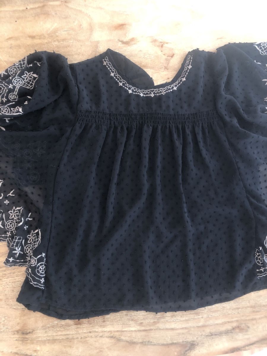 Camicette: Schwarze Bluse mit Stickerei, Gr. S – Usato da Thalwil venduto da Mari2017