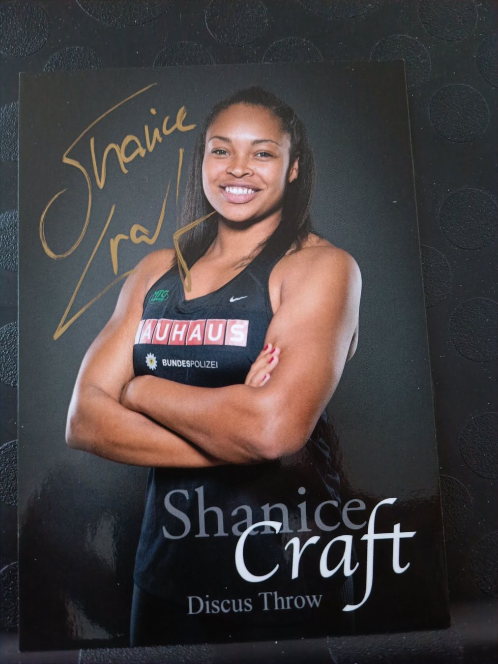 Autografi: Shanicer Craft - Leichtathletik - handsigniert – Usato da Menziken venduto da Artographs