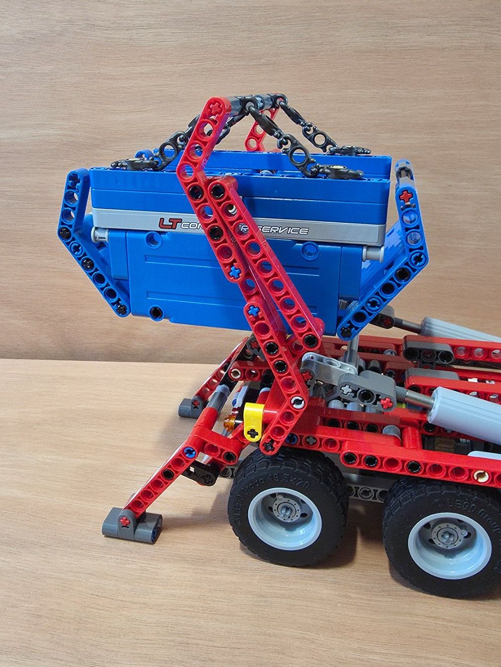 Lego Kit di costruzioni: LEGO Technic 42024 Container-Truck – Usato da Malters venduto da mat_6102 4
